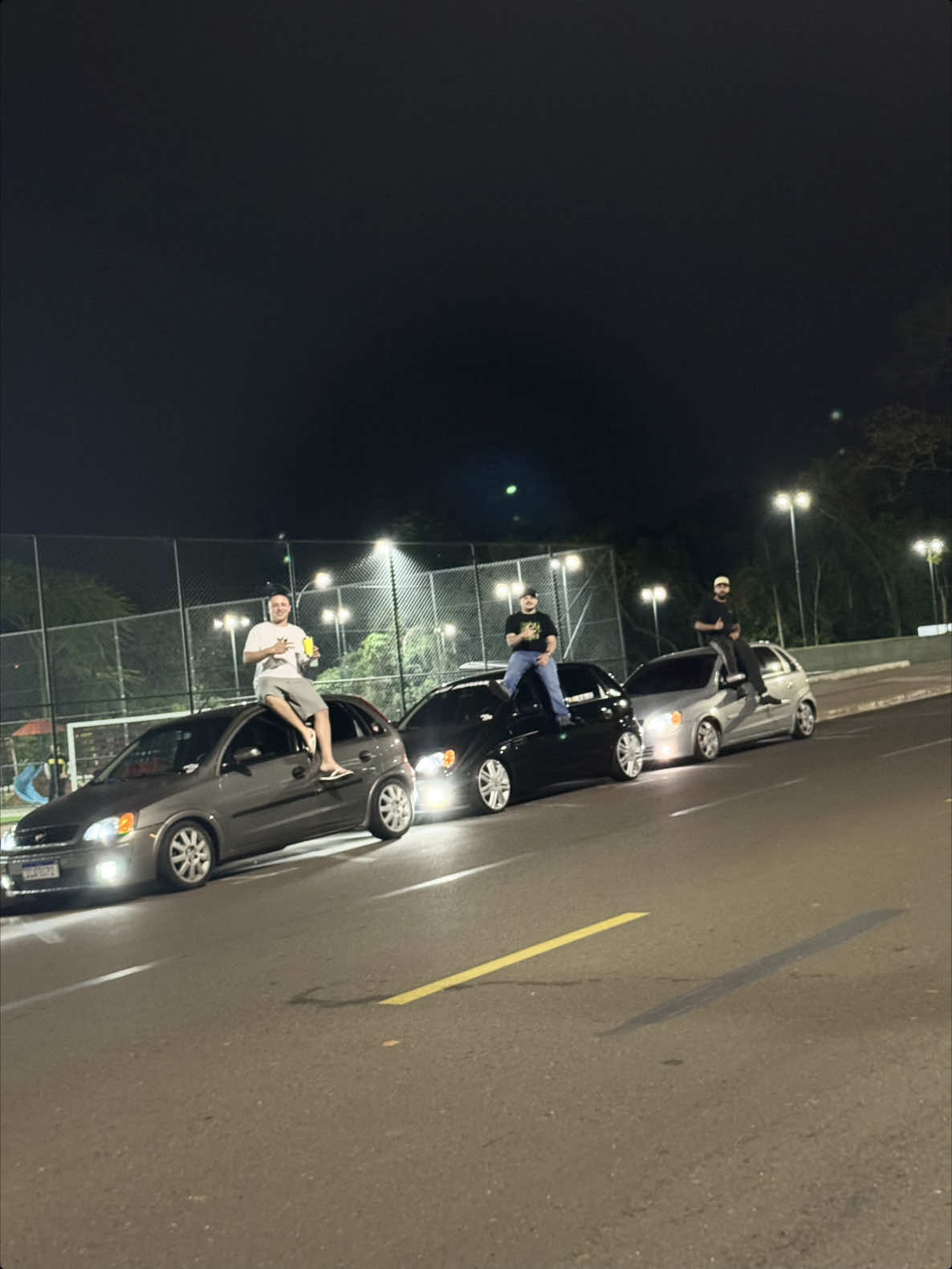 #corsa #chevrolet #fixa #rebaixados #fyp #viralvideos #due #trendin #trend #sonho #corsamontana #tik_tok #tiktokviral 