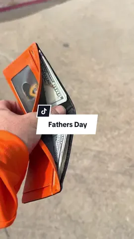 Hook your dad up with this wallet for Father’s Day. #bar_m_longhorns #wallets #FathersDay #gsoiax 