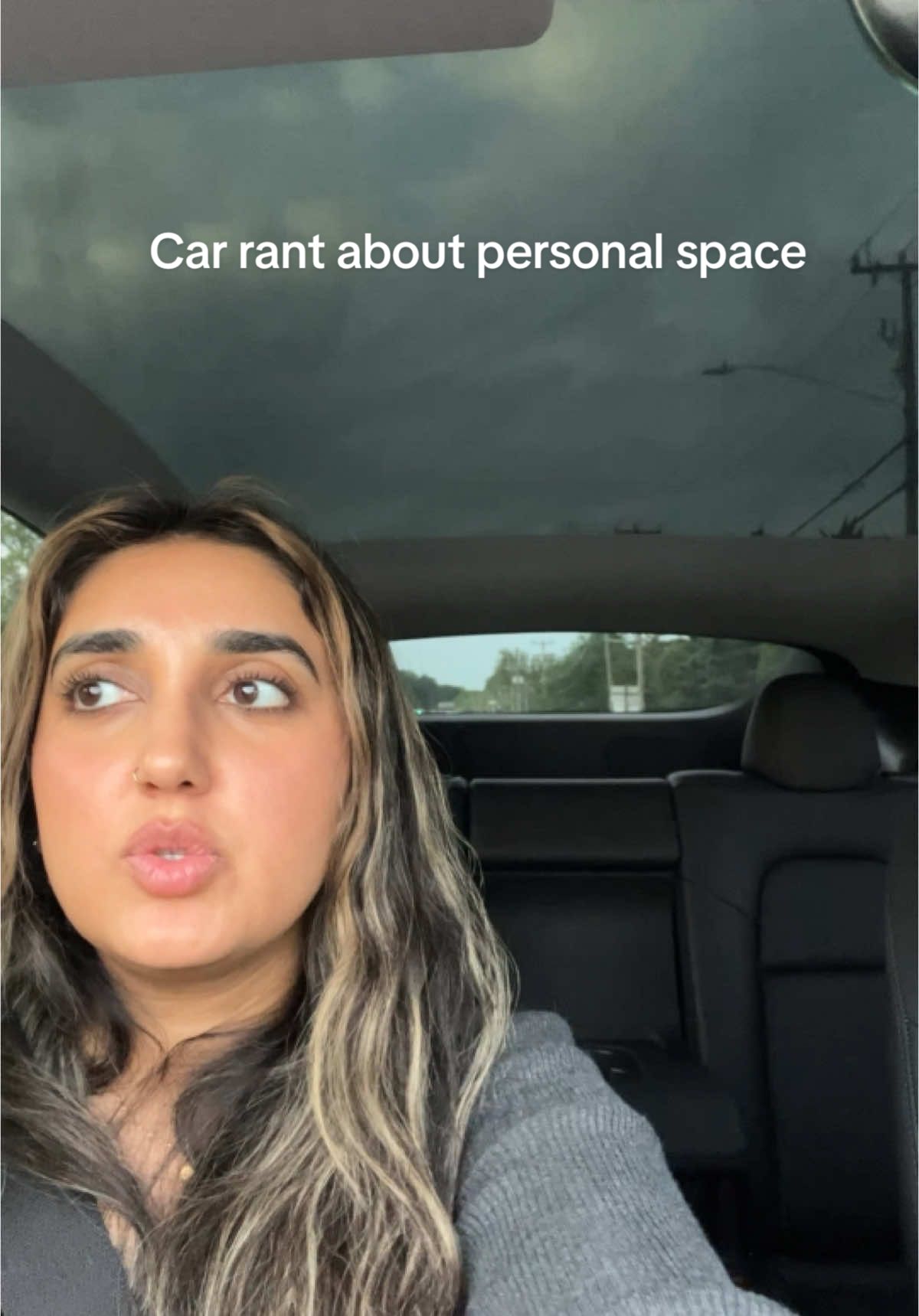 officer please arrest this woman immediately #personalspace #shopping 