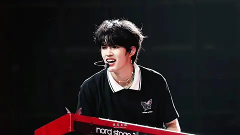 Mê đắm nụ cười của em bé 🧡 • Cre On Vid • #trươngcực #zhangji #张极 #top登陆少年 #18楼 #viral #fyp 