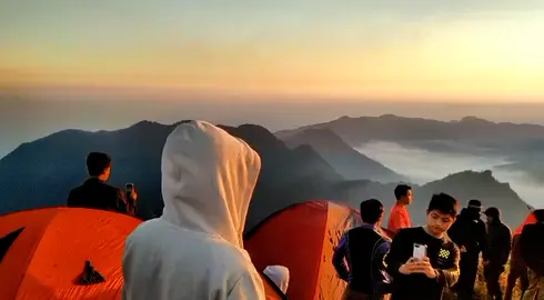 #fyp #mountain #mountains #sunrise #burangrang #burangrang2050mdpl #pendakigunung #foryou 