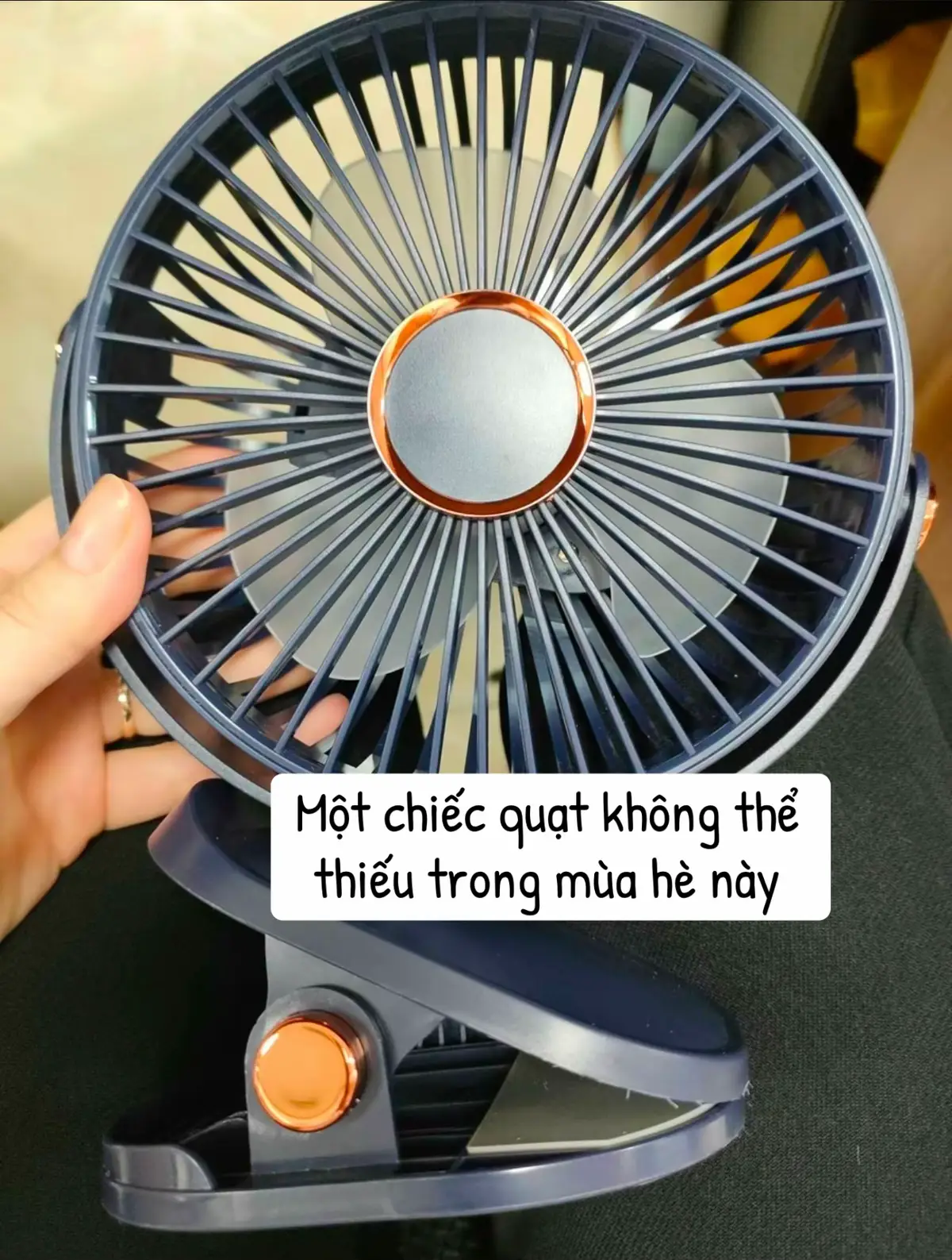 Một chiếc quạt quá nhiều điểm cộng #xuhuong #xuhuongtiktok #quatkeptichdien #quatmini #quatmini #fyp 
