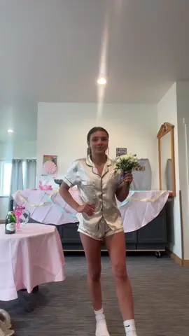 gonna have a headache tmr.. #prom #fyp #blue