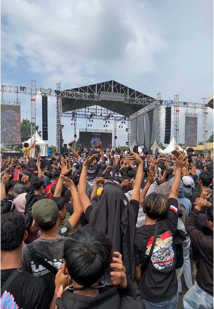 CB Holic istimewa🙌 #acaracb #cbholicprambanan #jogjaistimewa #infoacaracb #infoacaratouring 