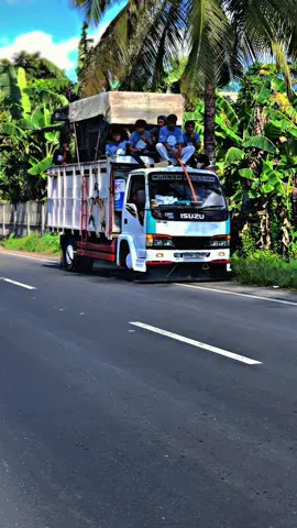 Tampil lagiii#elfmania #stylejambi🥵🤙🏻 #nuansamustika #kecimolombok❤️🙏 #fyypppppppppp 