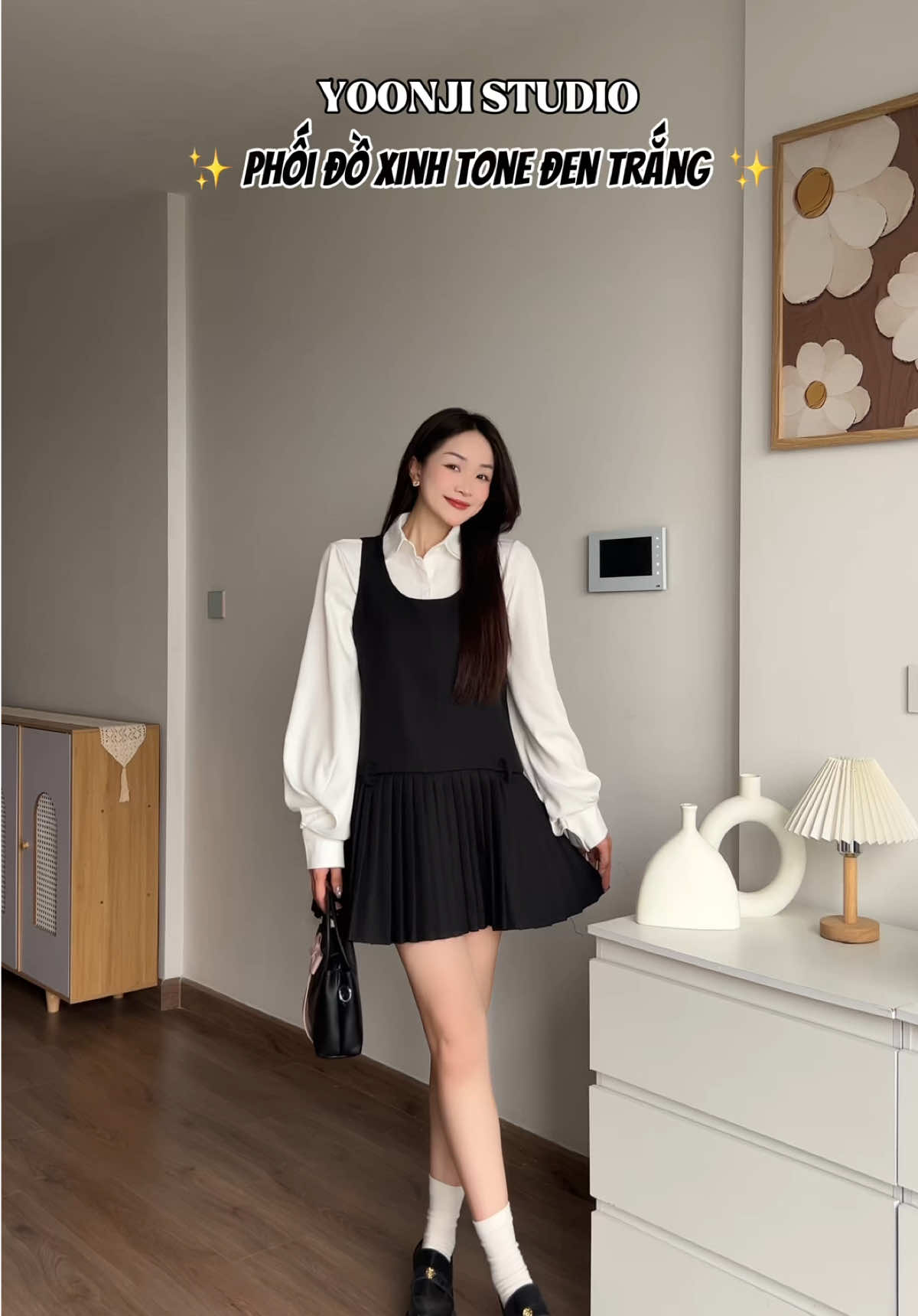 Đen trắng lun là chân ái với tuii ^^ @YoonJiStudio #fashion #outfit #OOTD #nimdayyy #fitcheck 