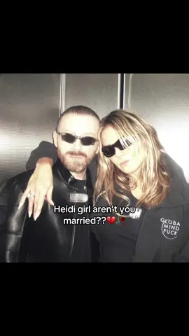 did Tom and her get a divorce or sm cuz what’s going on…????💔🥀🥀🥀🥀 #fyp #shorts #omg #blowup? #heidiklum #tomkaulitz #help 