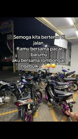 Untiren gase👋🏻🤪#fypシ゚ #fizragstyle #twostroke #fizr_2stroke #twostrokejateng #motorngebull💨💨 #masukberandafyp #bongek 