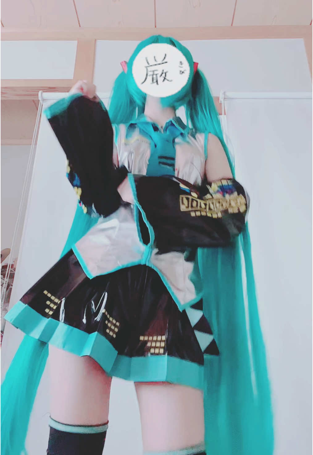 初投稿です♩ 身長低いから角度詐欺！ #初音ミクコスプレ #コスプレイヤーさんと繋がりたい #fyp 