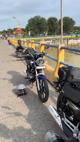 Behh apik e bendungane 🤤 #bendunganperjaya #rxking #rxking135cc #rxkinglampung #rxkingindonesia #rxkingtouring 