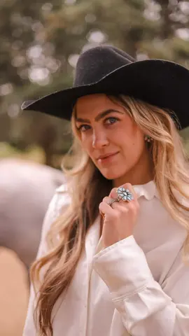 Don’t show up empty-handed. 30% off everything—use MOTHERS30 in the app, website auto-applies. @heyitsheidi_  #nizhonitradersllc #sterlingsilverjewelry #navajojewelry #turquoisejewelry #handmadejewelry 