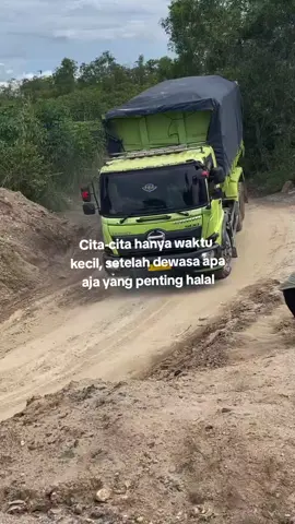 😇 #foryou #hino500 #fyp #viral #beranda #drivermuda #foryoupage #drivermuda😎 #zyxcba #fyppppppppppppppppppppppp #lewatberanda #bypシ #fypaminnnn🙏😁🙏 #hino500 @BOBOKOY🚀 @damar 