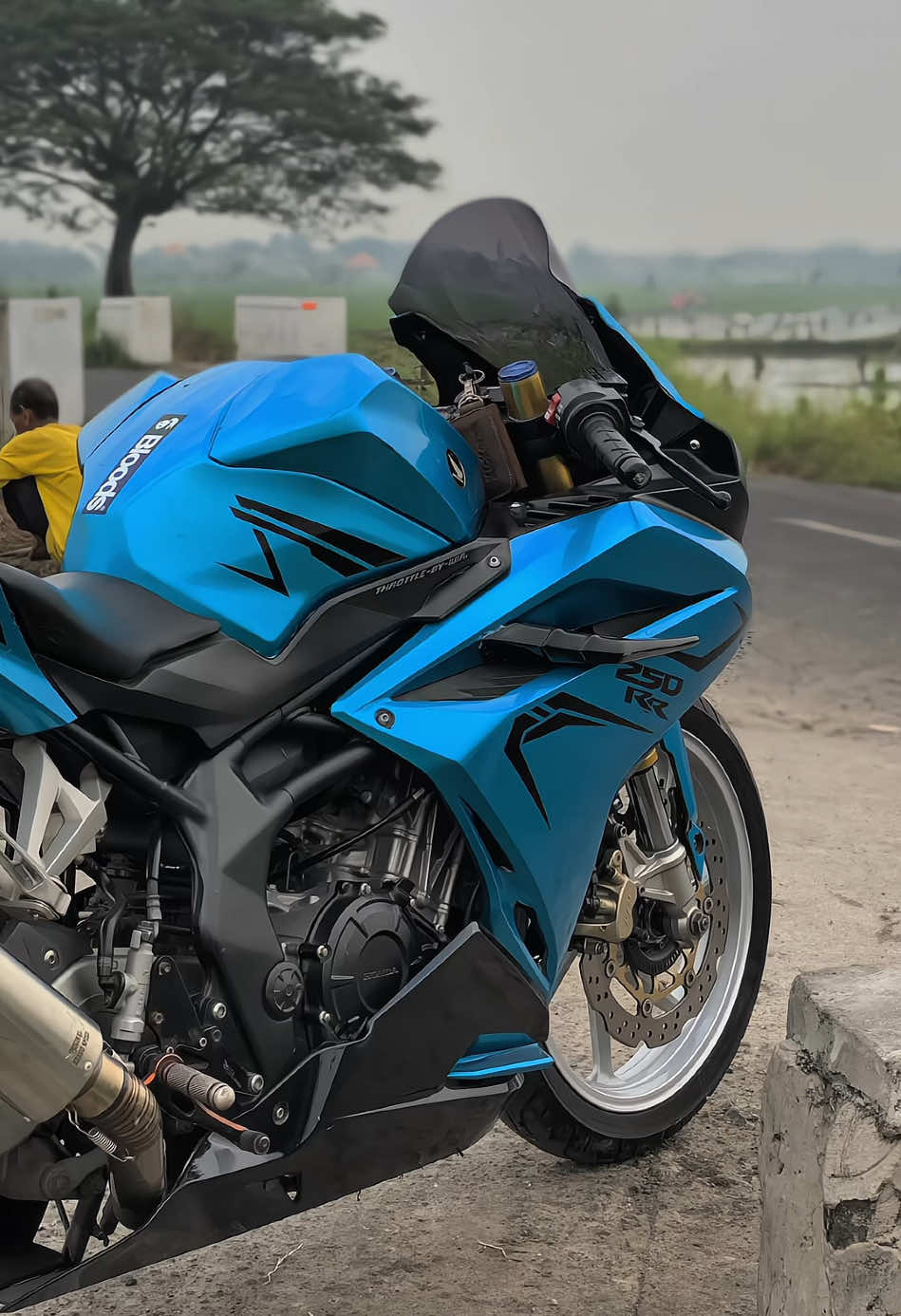 Vibes Pagi” mendung 🗿#cbr250rr #fyp 