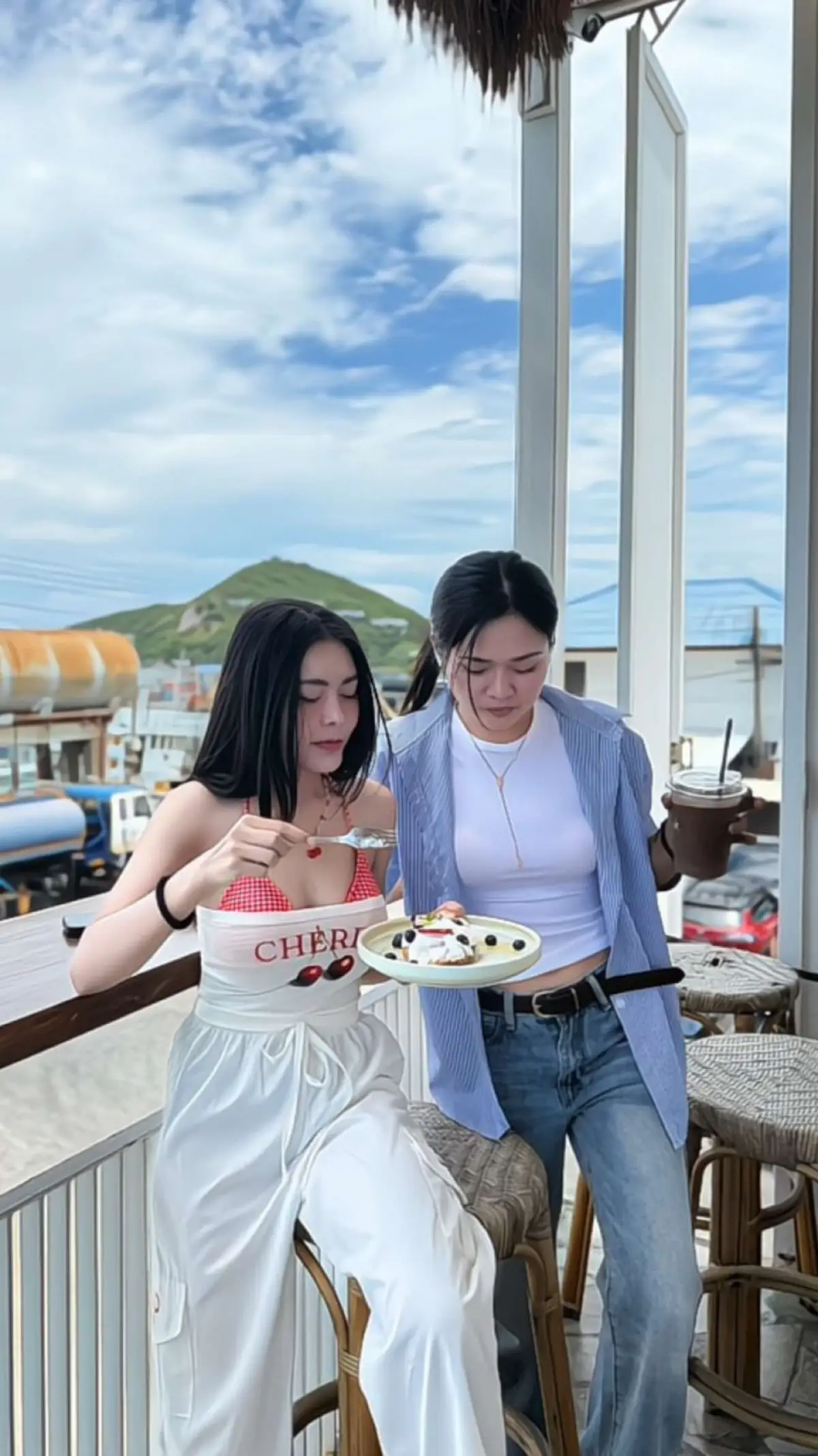 #เพื่อน @จั๊กจั่น 🌻 