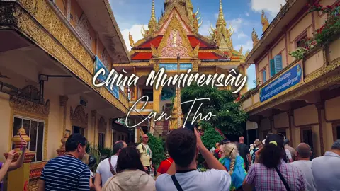 MỘT NGÔI CHÙA KHMER GIỮA LÒNG THÀNH PHỐ CẦN THƠ. Chùa Munirensay tọa lạc tại số 36 đại lộ Hòa Bình, quận Ninh Kiều, thành phố Cần Thơ. Giữa lòng thành phố ồn ào, ngôi chùa vẫn giữ riêng cho mình sự  bình yên, thanh tịnh. Chùa Munirensay mang lối kiến trúc  lấy cảm hứng từ những ngôi đền Angkor Wat, kết hợp cùng với màu sắc sặc sỡ nhưng vẫn giữ được nét văn hóa của người dân tộc Khmer tạo cảm giác an yên và chậm rãi cho những ai đến tham quan ngôi chùa này. #khmer #khmertiktok #ខ្មែរ #xhtiktok #tiktok #xuhuong 