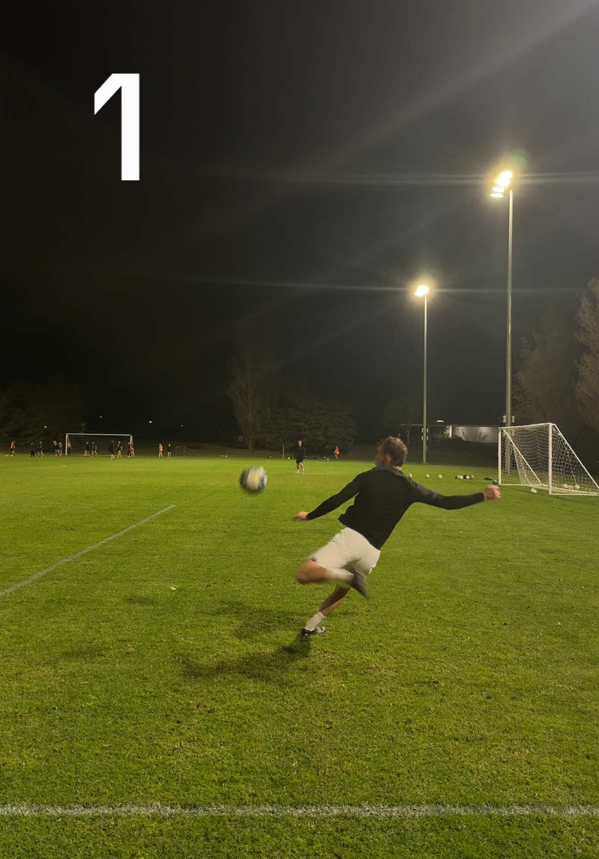 Which touch is better ? #football #Soccer #fyp #reels