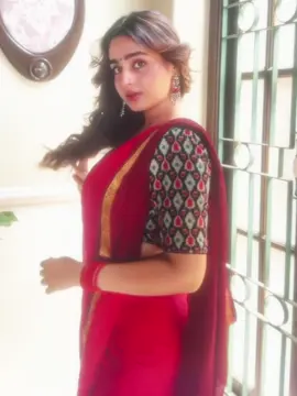 The hottest Indian beauty sensation  — Ayesha Khan 😩💗