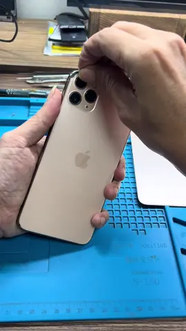 Ngày nào cũng được mấy kèo này phải khoẻ không. #thaylungiphone #suachuwadienthoai #epkinh #thaymanhinhiphone 