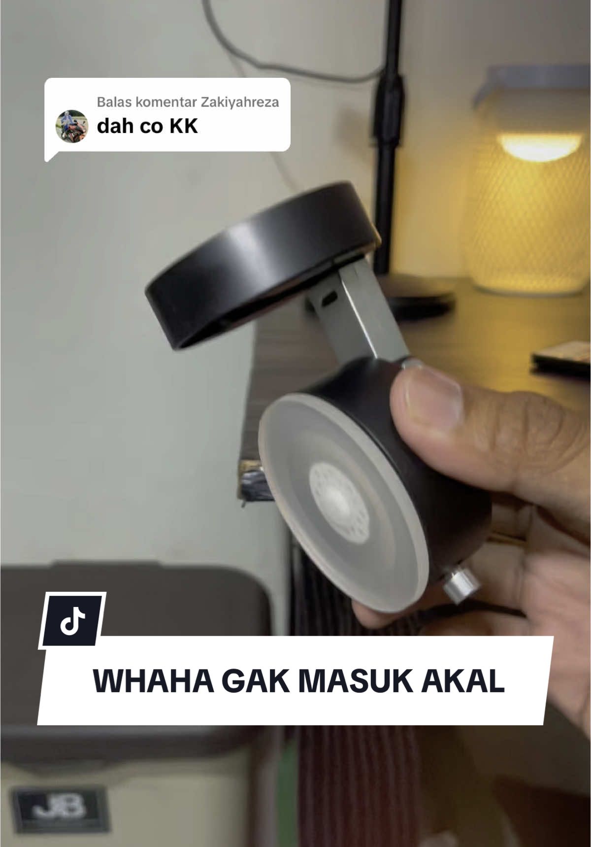 Membalas @Zakiyahreza vacuum holder magnetik enak banget copot pasang #magneticphoneholder #standholder #phoneholder #vacuumholder 