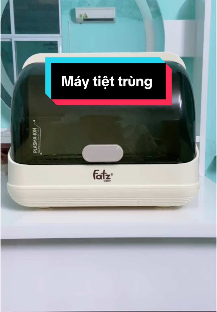 Máy tiệt trùng bình sữa nhà Fatzbaby dung tích lớn,mẹ thoải mái sử dụng ,để được nhiều đồ cho bé hơn #maytiettrungsaykho #maychobe #dochobe #UVC #congnghemoi #mevabe #fatzbaby #nhieuchucnang #tietkiem #dungtichlon 