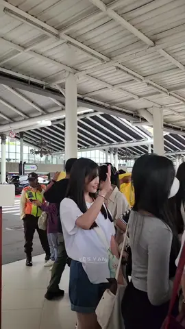 Gracie , Ella , Indira At Bandara Soekarno - Hatta @graciejkt48 @jkt48.ella.a @jkt48.indira.s  #graciejkt48 #ellajkt48 #indirajkt48 #fyp #jkt48 