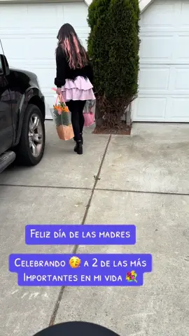 Celébrales en vida no desperdicies esos momentos tan importantes y maravillosos que dejan memoria imborrables#familia#mothersday#usa#diadelasmadres#festejando#mama#parati #fyp 