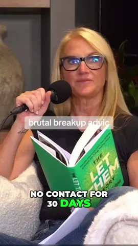 Can Silence Heal? 🤔 30 Days to a New You 🧘‍♀️ #PersonalGrowth #melrobbins #selfgrowth #LifeAdvice #mindset #letthem