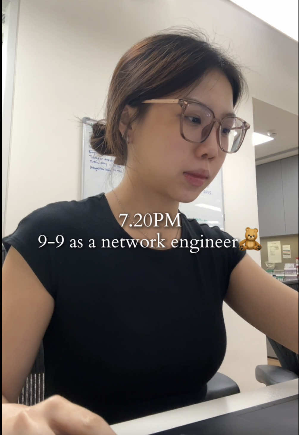 🇸🇬｜9-9 work life in SG 🧸🎧 #vlog #workvlog #networkengineer #minivlog #fyp #dailyvlog #sgtiktok #singapore #lifestylevlog 