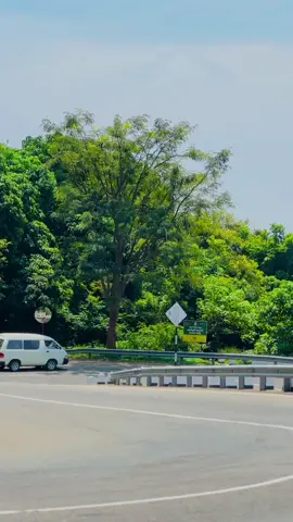 දිල්හාර පුතා ඉන්නවා කියන්නෙ දෙකට කැඩෙන්න පදිනවා 😈 නැමිල්ල 😛🔥 #dilhara_express සිරිපුර 22 මහනුවර @Darshaka Dilhara 