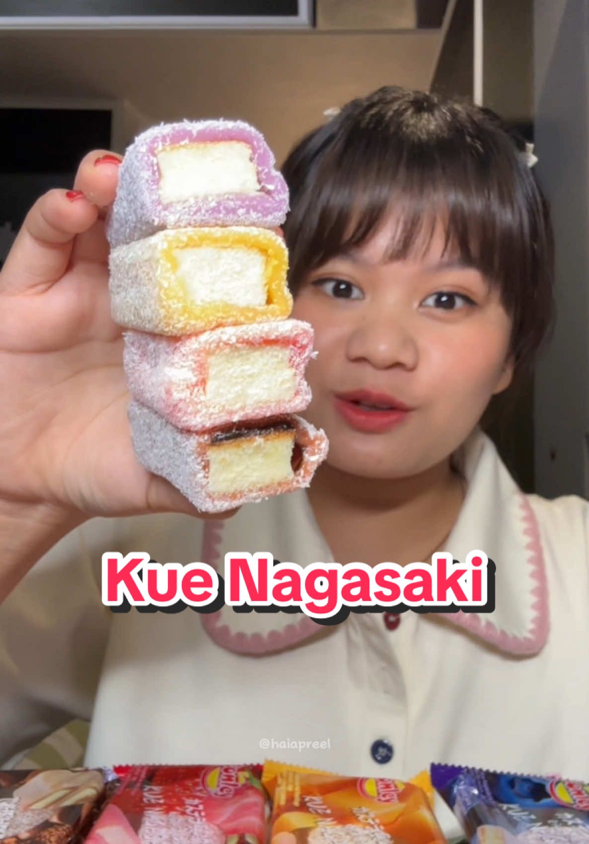 Warnanya lucu banget, ga tega buat makan😖🫐🍫🍓🥭 #kuenagasaki #kuenagasakiviral #jajananviral #jajanantiktok #apreelmakan 