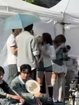 SuGar with H2 Day so cute Gaeun and Subwan! 😍 #artbeatgaeun #artbeatsugar #suhwangaeun #seyoungartbeat #artbeatbusking 