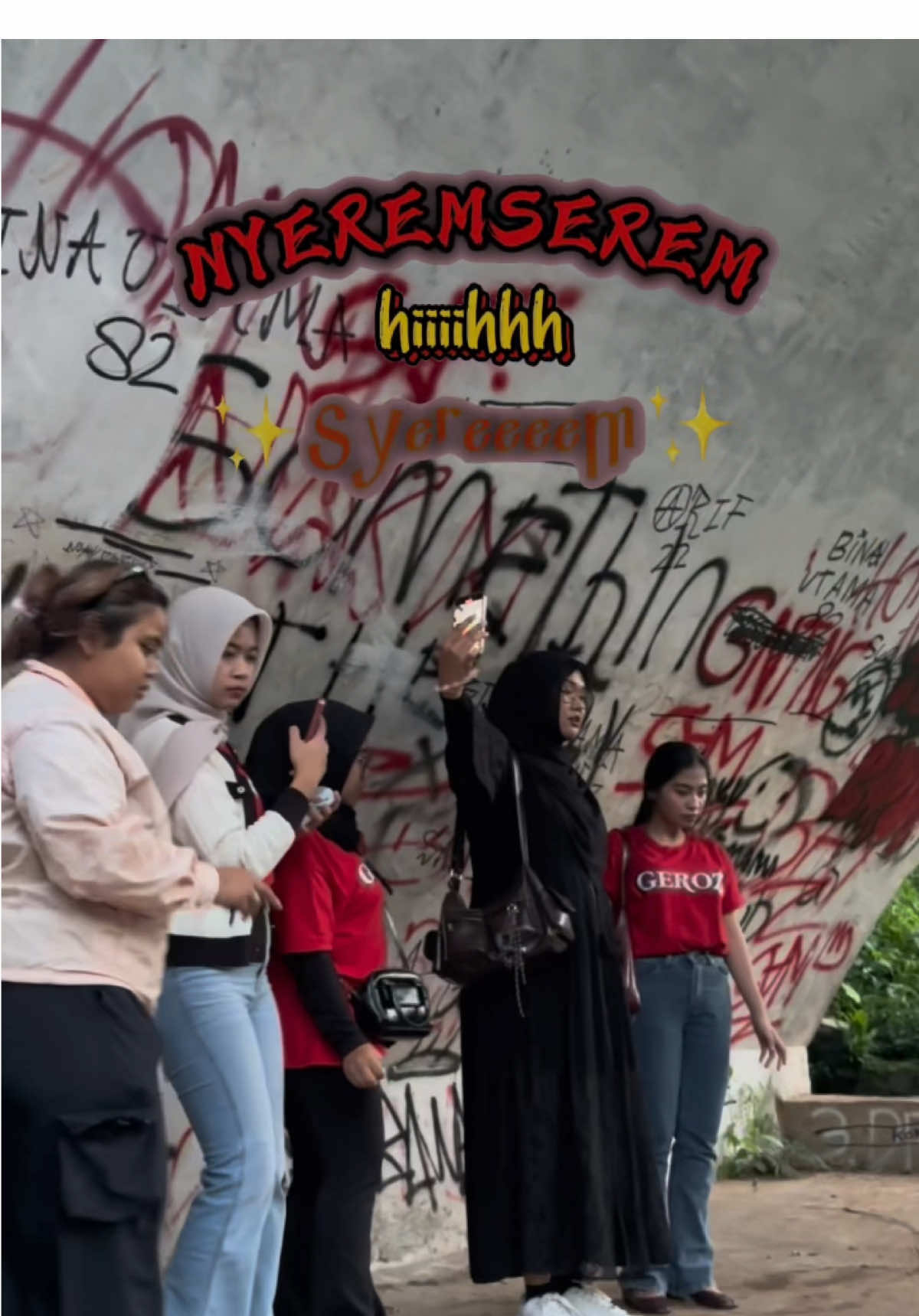 Gua gak nyangka banget ini semua bakal terjadi😭 dan terror selanjutnya lebih gila lagi😭 #GEROZ #ghinaeroz #VLORROR #nyeremserem  