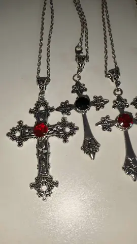 🖤🥀 #fyp #necklace #gothicnecklace #goth #emo #emongmama 