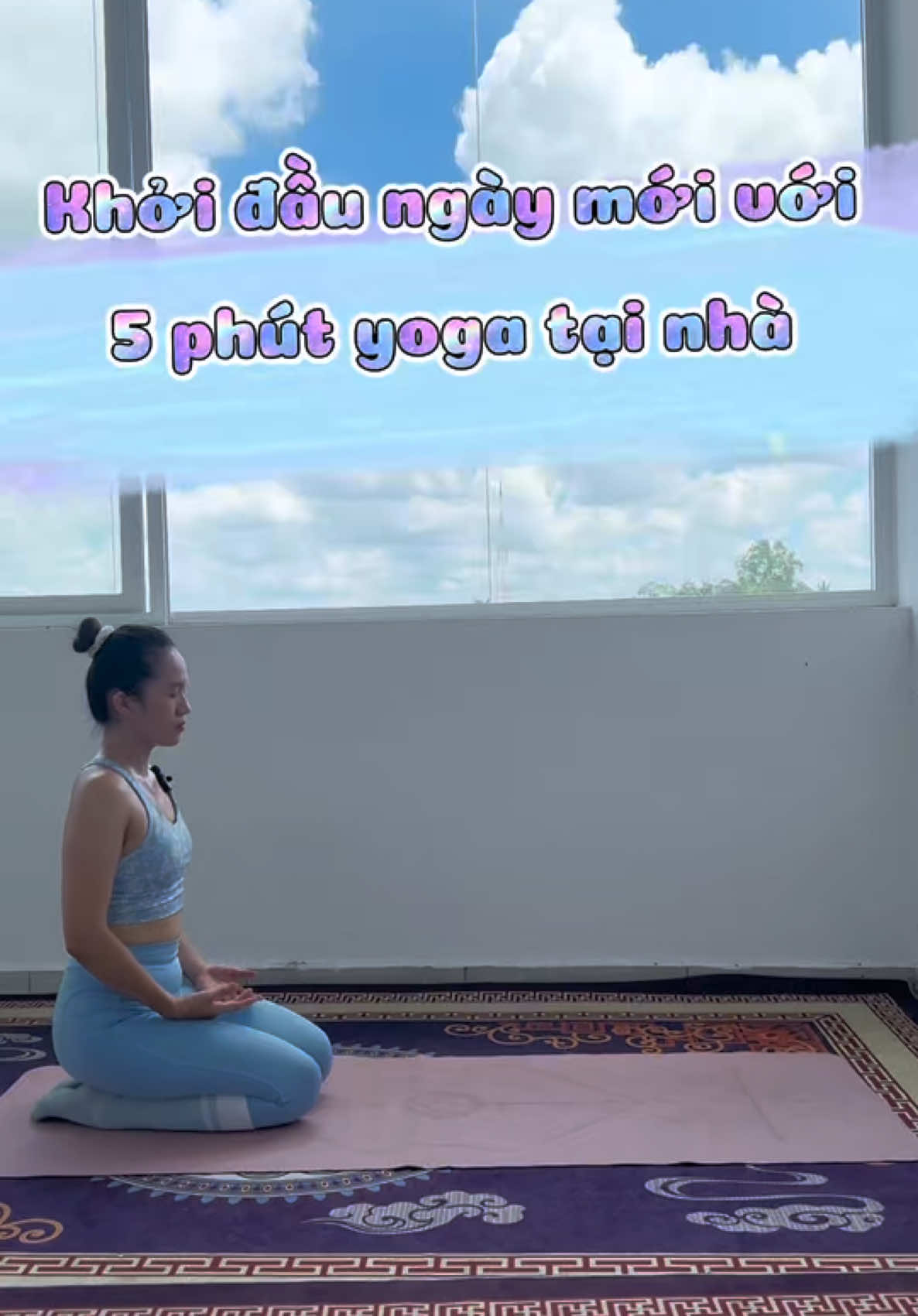 Khởi đầu ngày mới đầy năng lượng với 5 phút yoga tại nhà ☺️ #yoga #瑜伽 #yogapose #瑜伽动作 #yogachallenge #trend #flow #yogaflow #瑜珈 #瑜珈教學 #loveyoga #yogainmylife #yogacoban #yogapractice #yogagirl #yogaday #yogachonguoimoibatdau #xuhuong #YogaBuoiSang #YogaTaiNha #ThucDayTuoiMoi