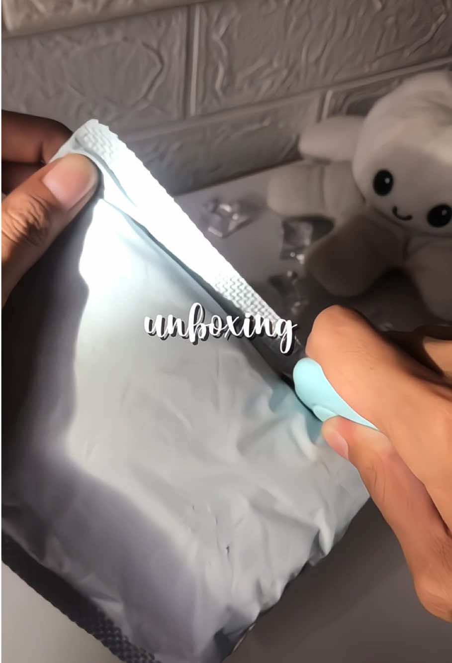unboxing barang cute 📦🫶🏻 #unboxing #unboxingvideo #unboxingparcel #unboxingasmr #asmrunboxing #asmrvideo #fyp #foryoupage #viral 