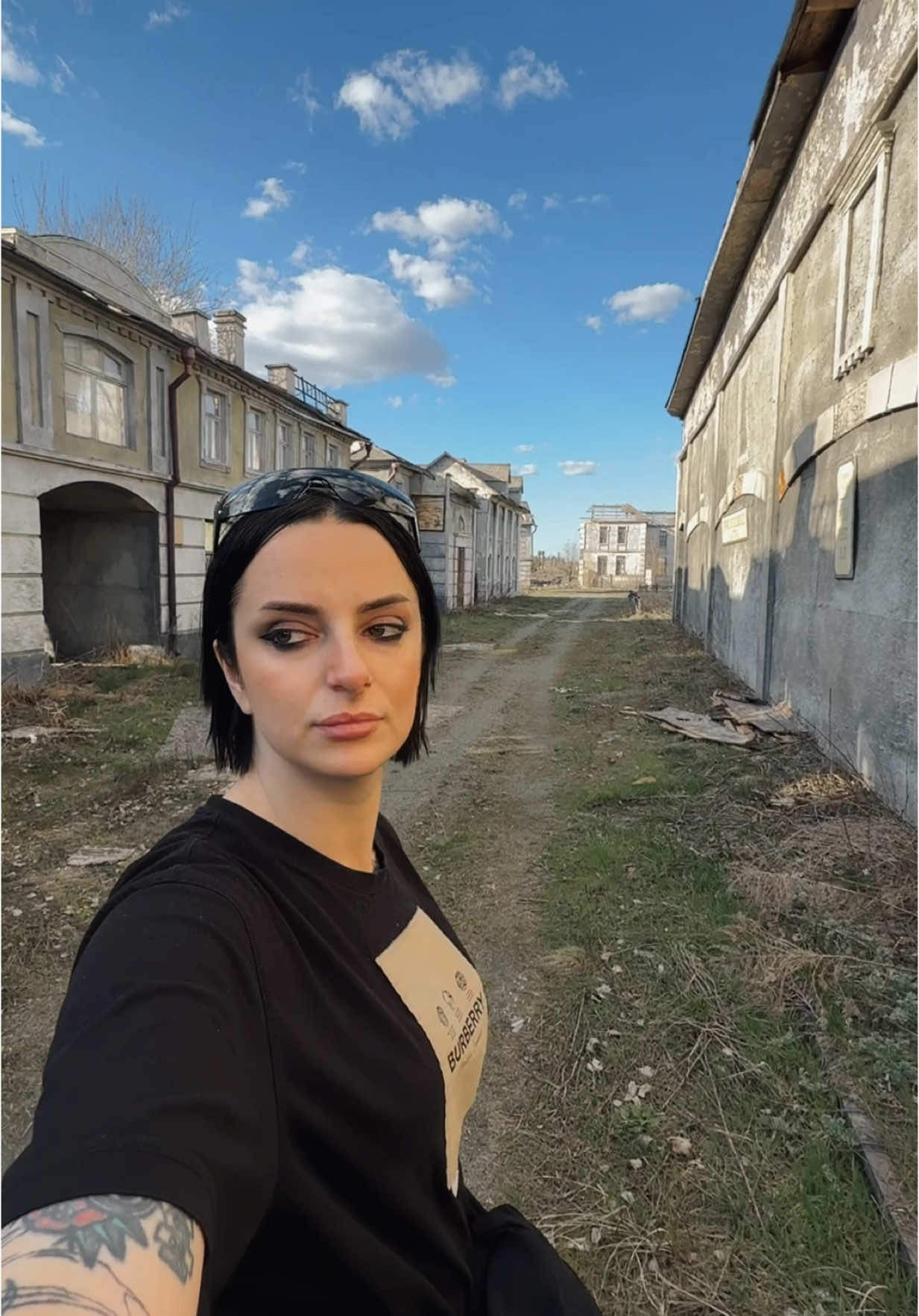 Заброшенный город. Ощущение, вроде я осталась одна во всём мире… #заброшка #заброшенныйгород #abandoned #ужас #мистика 