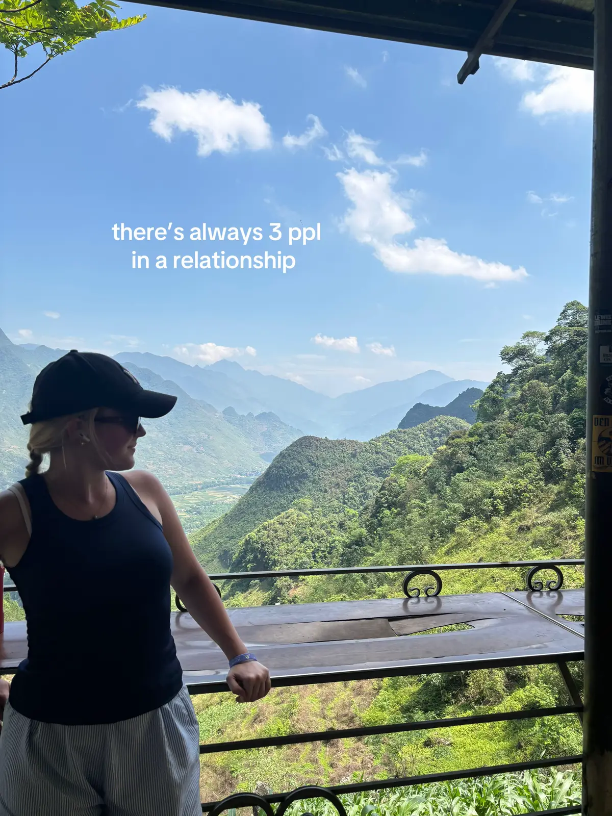 ur fave third wheel w her fave couples