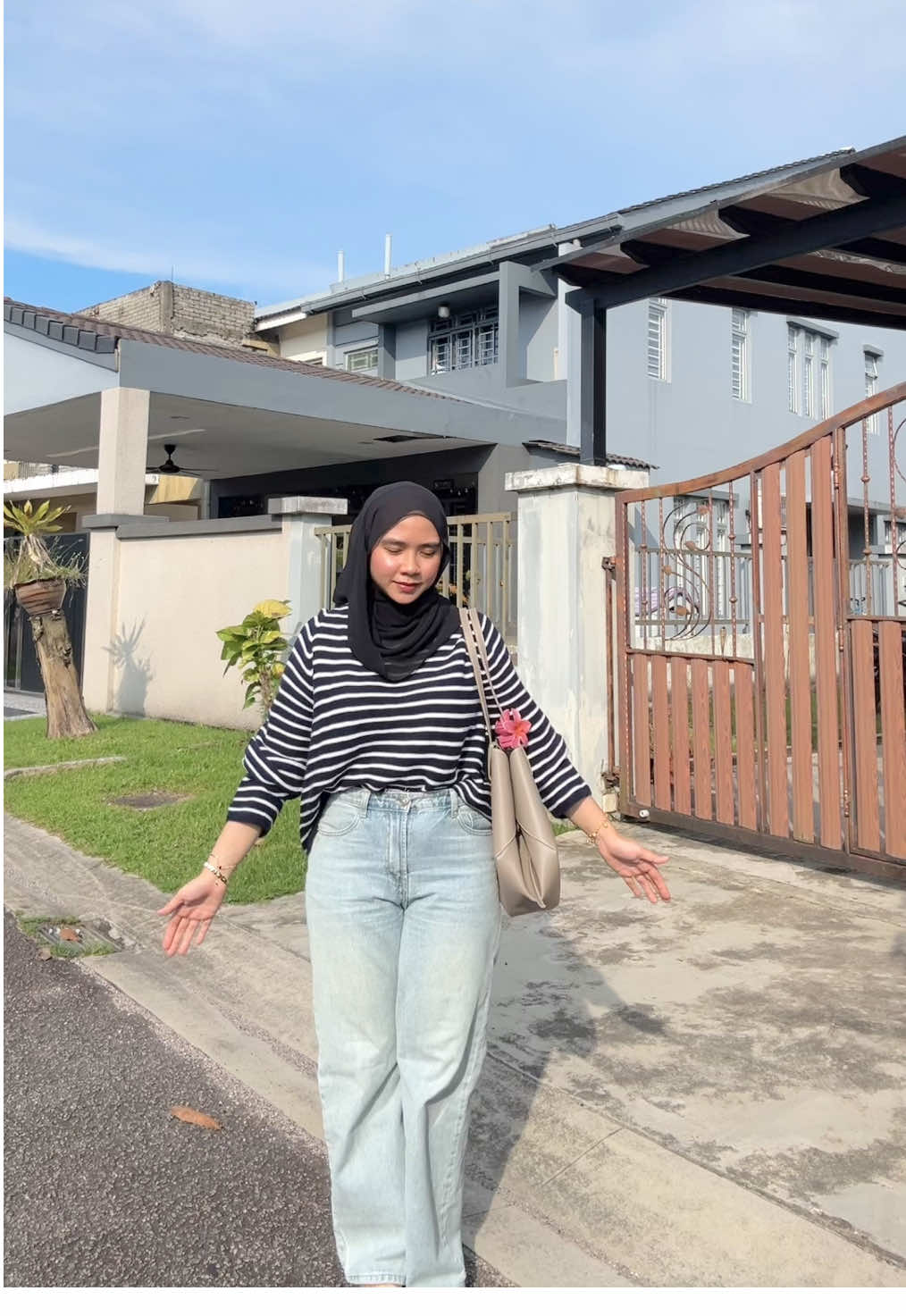Panas bakhang cuacaaaa