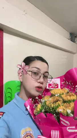 Ohhh the flowers 🥹🌼
