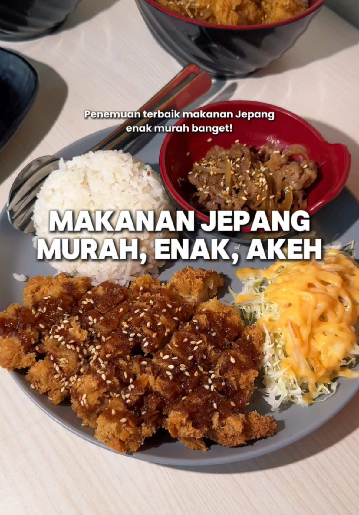 BENERAN HIDDEN GEM makanan Jepang murah tapi bahan yang dipake premium jadi rasanya muantep banget‼️ gak nyangka loh bisa seenak itu dan sebanyak itu porsinya 🙌 wajib cobain paket katsu dan beef nya sama ramennya sih 😍 OMURAHE 📍Jl. MT. Haryono 583 Semarang (Sebelum Ice Cream Florian/ depan gamg karang sari gang III) OPEN Senin-Sabtu jam 12.00-22.00 (Minggu tutup) #semarangstory #semarangviral #kulinersemarang #semarangpride #semarangfood #semaranghits #hiddengemsemarang #makananjepangsemarang #ramensemarang #ramenmurah 