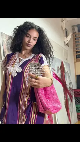 My music taste is weird these days! 😭😭 Btw I heard some girls say that wearing Moroccan pyjamas outside is a shame, what? Koun chfto European girls labsinha w khargin biha koun derto fhalhom 🙃 #🇲🇦 #morocco #fyp 