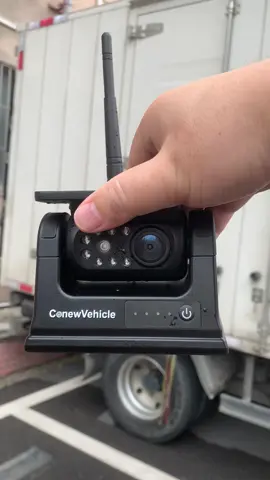 Perfect wireless backup camera 🔥#backupcamera #wirelessbackupcamera #ConewVehicle #RV #truck #EasyParking #carsafety #DrivingHack #vehicleaccessories #solar #magnetic #fyp @TikTok 