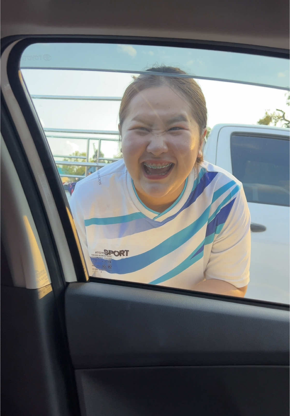 แฟนผมเป็นคนนิสัยดีขี้อายปลูกต้นไม้รักเด็กจริงๆนะ  #บ่าวคำป้อย #สีกับโด้ #สาวสีเหมย 