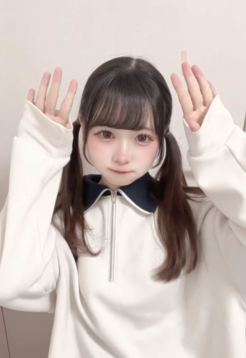 連れ出して~😖💚　　　　　            　 　　　　　　　　　　1個前と同じ服できまず👉🏻👈🏻 #iON #アイオン #♡♡♡わんだーらんど #きゅるりんってしてみて 