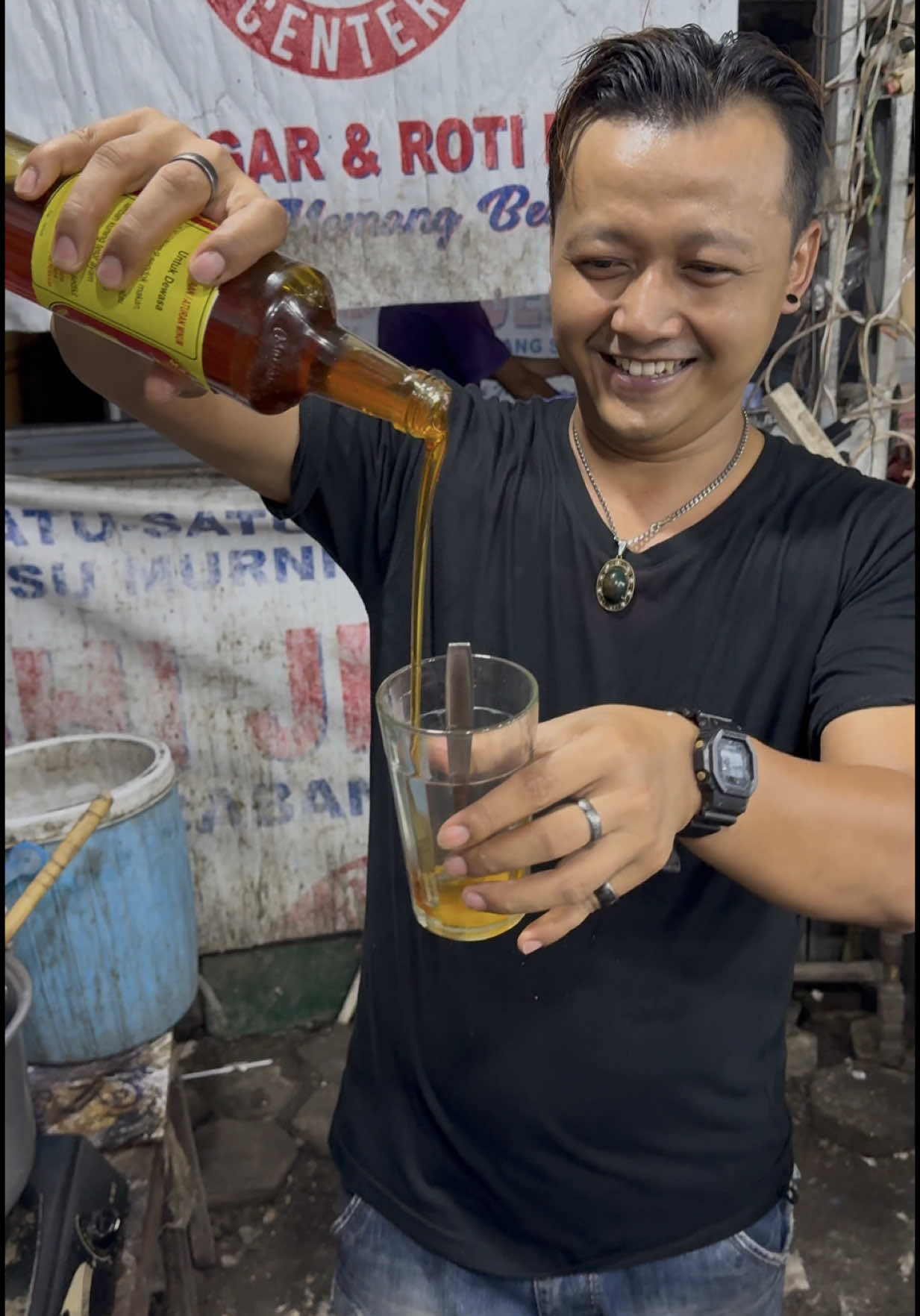 Famous Hot Milk Seller In Indonesia 🔍 Business name  Susu Murni Shi Jeckex (Cabang Solo) 📍Address Kaliurang St No.41 B, Tambakan, Sinduharjo, Ngaglik, Sleman Regency, Yogyakarta  💵 Price  Rp 13.000/$ 0.80 USD