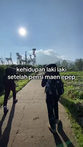 dulu “turun dimana?” sekarang “naik kemana?” #pendakigunung #4u #cikuray 