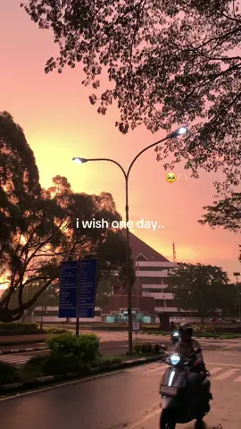 ipb tunggu aku ya… #ipbuniversity #ipbbogor #university @IPB University #fyp 