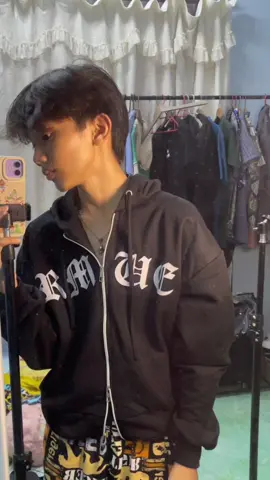 Asik dc nya @faiisall 🤟🏻🤟🏻🤟🏻