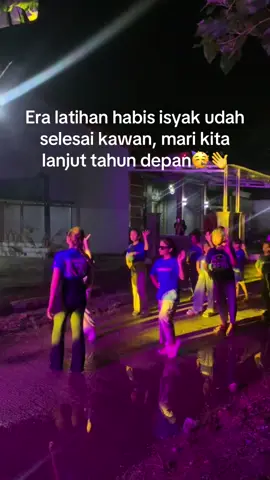 see you next year🥳 #karnaval2025 #soundhoreg #dancetutorial #pati24jam #fypシ #trimulyokayen 
