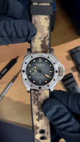 Panerai Submersible QuarantaQuattro Navy SEALs Ref. PAM01518 Калібр P.900 44 мм, нержавіюча сталь Ремінець - бі-матеріал камуфляжу з текстилю та каучуку Додатковий каучуковий ремінець Водонепроникність - 300 м Абсолютно новий Повний комплект Вартість - 11000€ Більш детально: +380 50 419 92 55 @status_group_kiev